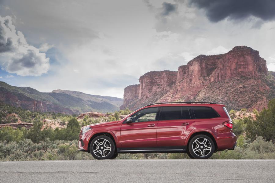  Mercedes-Benz GLS550 4Matic AMG Line 2016 года  (фото 14 из 33)